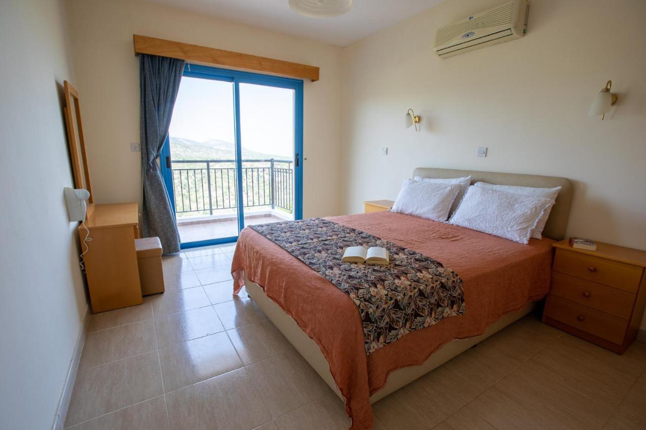 Socrates Apartments Polis Екстер'єр фото