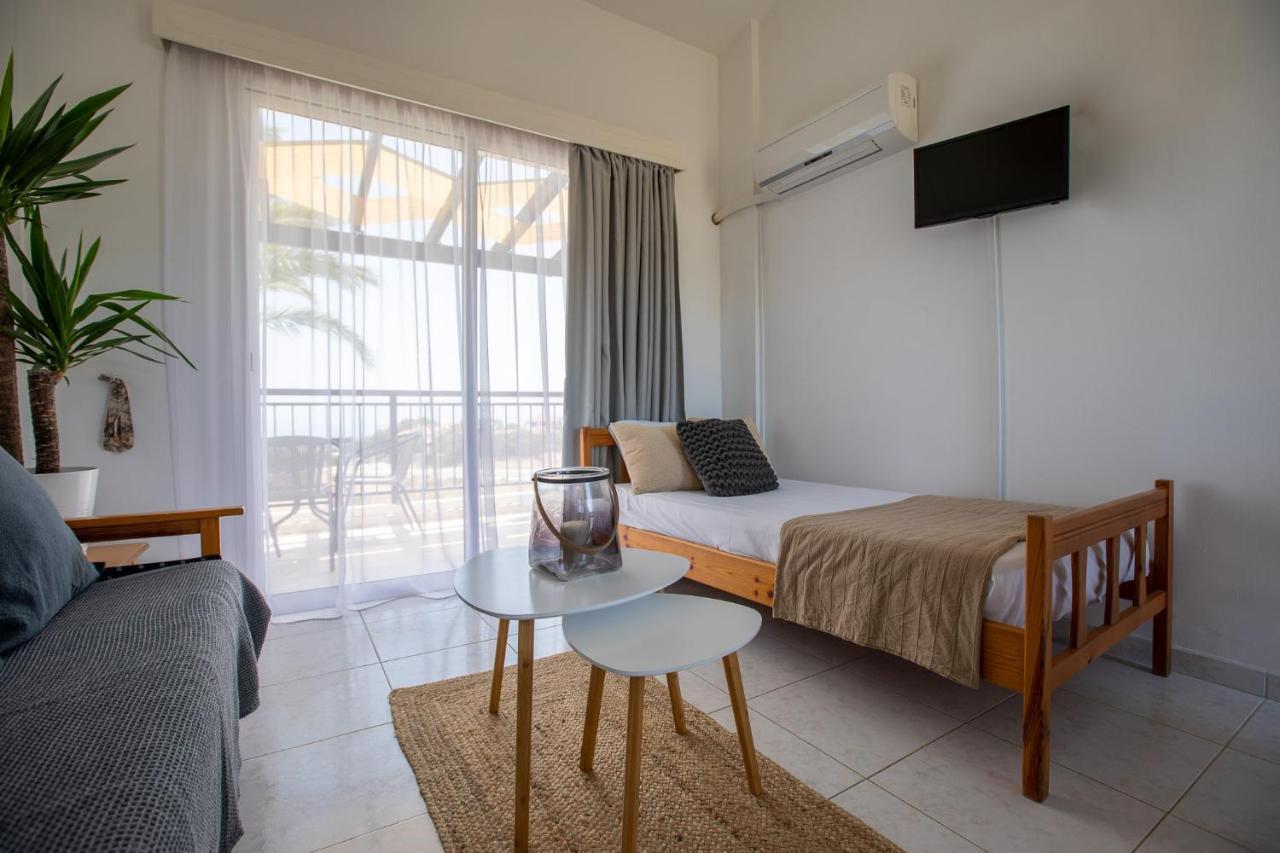 Socrates Apartments Polis Екстер'єр фото