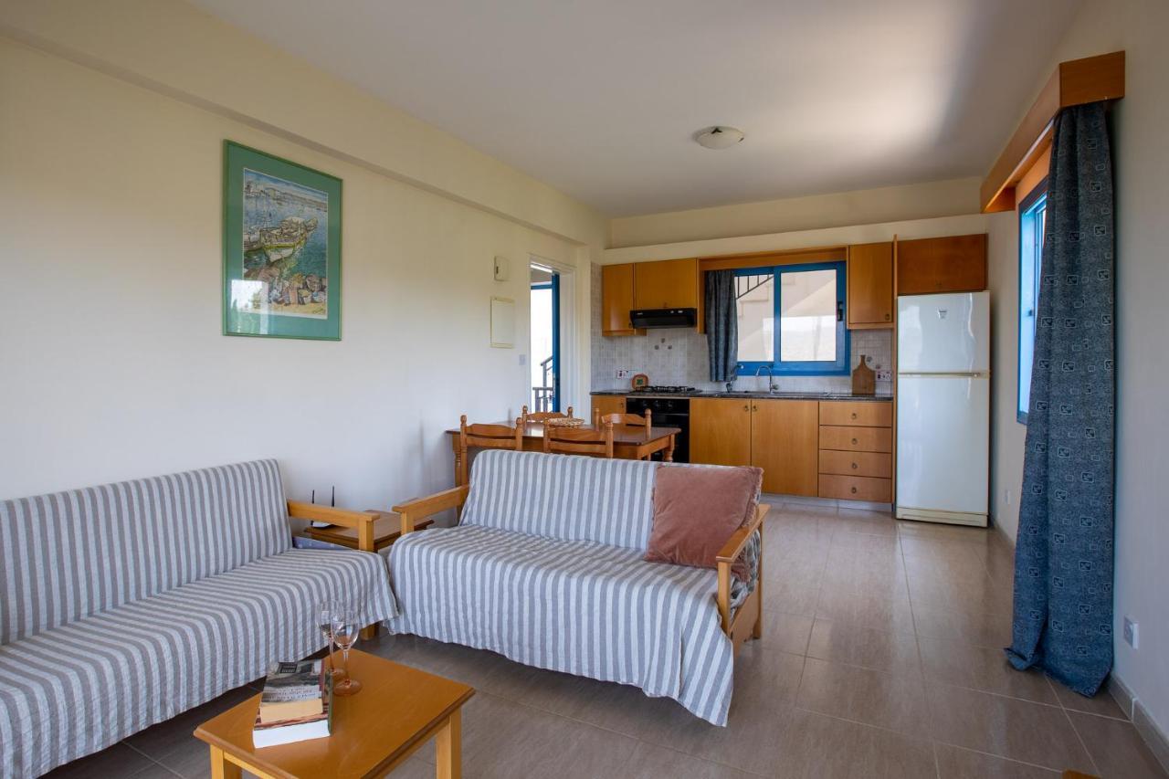 Socrates Apartments Polis Екстер'єр фото