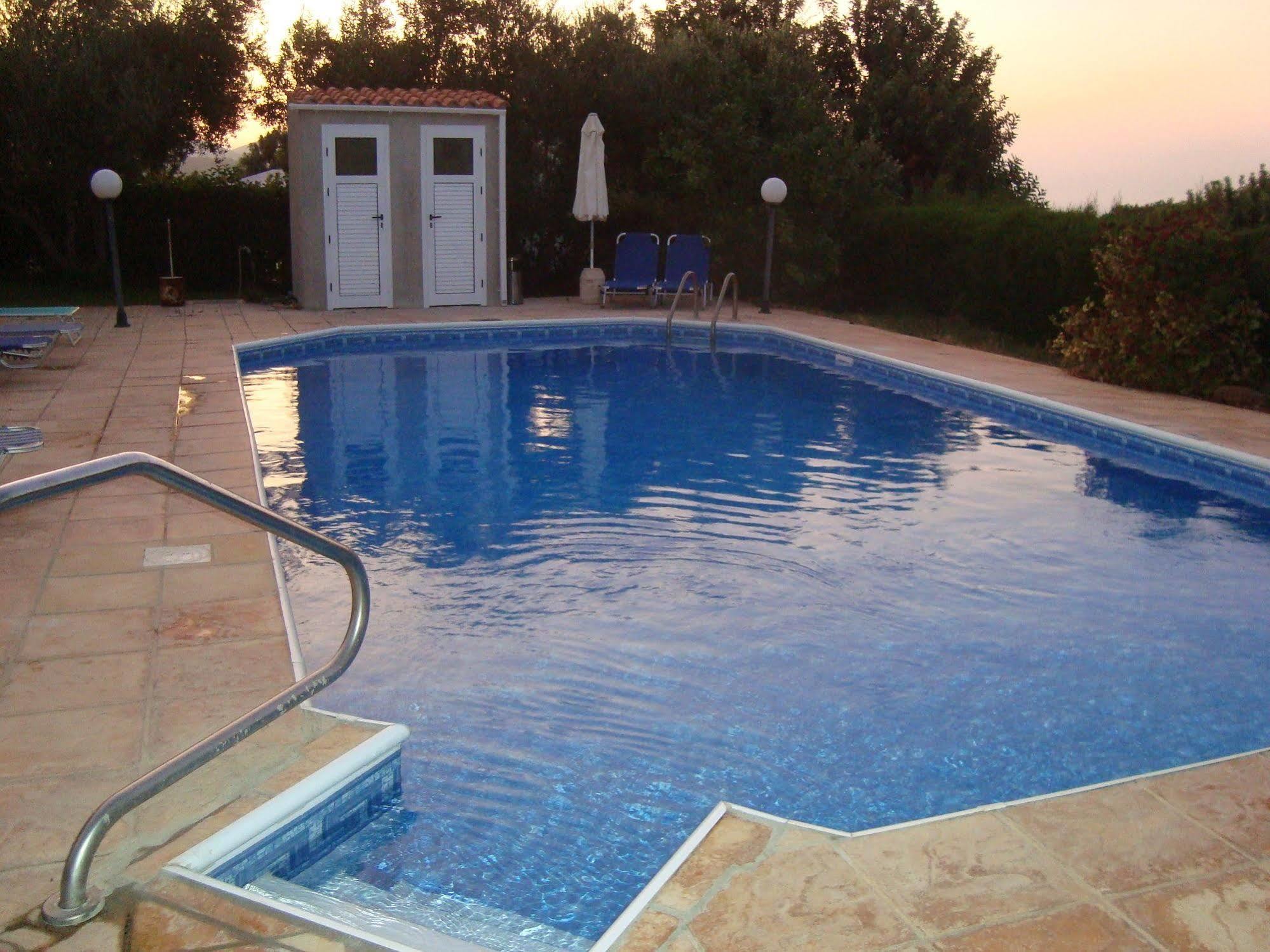 Socrates Apartments Polis Екстер'єр фото