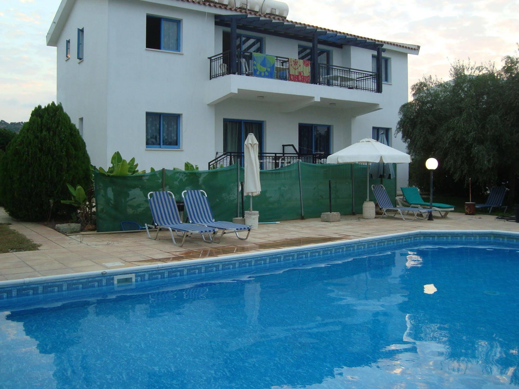 Socrates Apartments Polis Екстер'єр фото